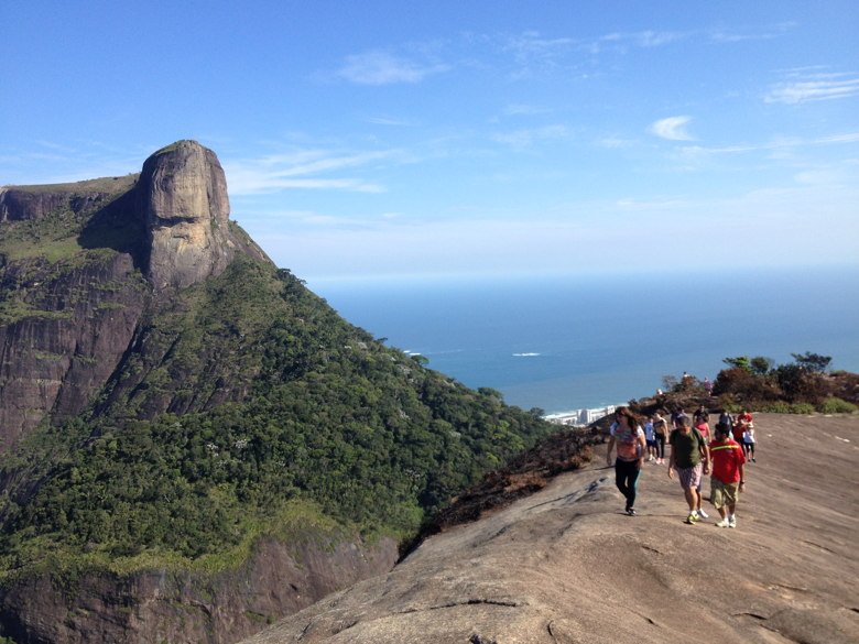Trilha com vista da Pedra da Gávea